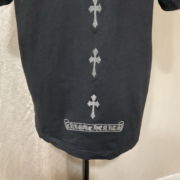 Chrome Hearts Black Tee with White Graphic Vintage Cross - Picture 10 of 11